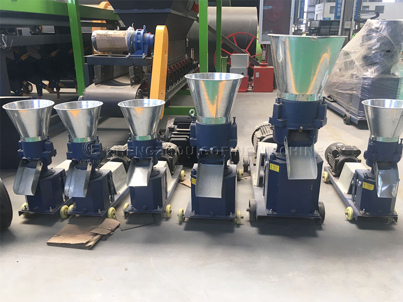 တိရစ္ဆာန်အညစ်အကြေး အော်ဂဲနစ်ဓာတ်မြေသြဇာ အလုံးသေးရောင်းရန်ရှိသည်။